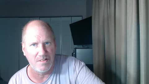 Snapshot of casinocam chatting on 09-19-25, 12:12 CasinoCam online show from 09-19-25, 12:12