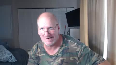 Snapshot of casinocam chatting on 09-20-25, 06:09 CasinoCam online show from 09-20-25, 06:09