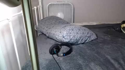 Snapshot of casinocam chatting on 09-21-25, 06:15 CasinoCam online show from 09-21-25, 06:15