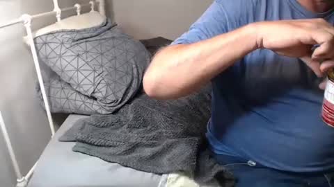 Snapshot of casinocam chatting on 11-10-25, 08:19 CasinoCam online show from 11-10-25, 08:19