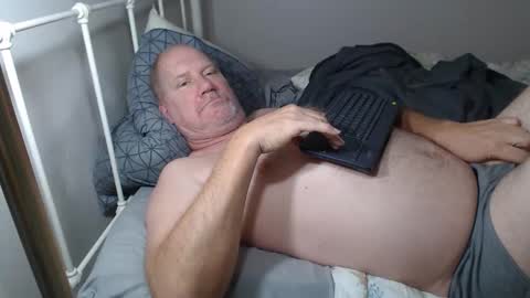 Snapshot of casinocam chatting on 11-15-25, 06:59 CasinoCam online show from 11-15-25, 06:59