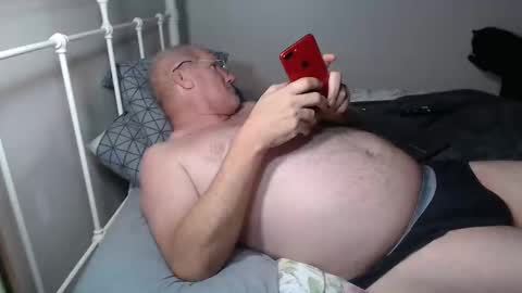 Snapshot of casinocam chatting on 11-19-25, 07:41 CasinoCam online show from 11-19-25, 07:41