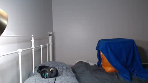 Snapshot of casinocam chatting on 11-19-25, 07:47 CasinoCam online show from 11-19-25, 07:47