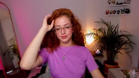 Snapshot of cassandra_caiin chatting on 02-02-25, 09:45 Cassie online show from 02-02-25, 09:45