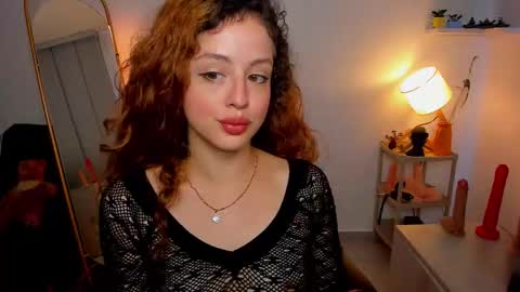 Snapshot of cassandra_caiin chatting on 09-14-25, 01:43 Cassie online show from 09-14-25, 01:43