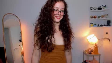 Snapshot of cassandra_caiin chatting on 10-07-25, 08:39 Cassie online show from 10-07-25, 08:39