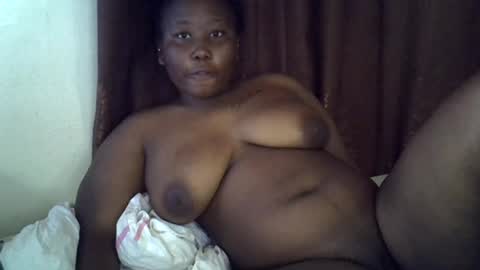 Snapshot of casseymarvel254 chatting on 07-05-26, 12:01 casseymarvel254 online show from 07-05-26, 12:01