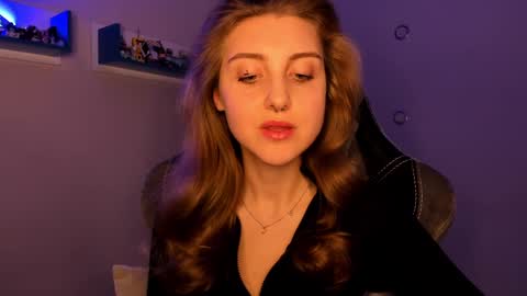 Seductress Cassia  FINDOM AND SADISM  NO NUDE online show from 02-20-25, 07:30