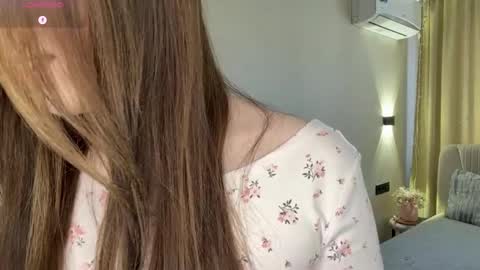 Adele online show from 03-31-26, 06:14