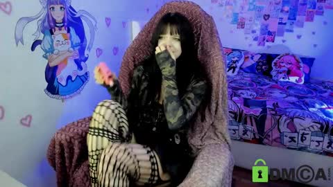 Snapshot of cassie11037 chatting on 04-06-26, 03:13 cassie11037 online show from 04-06-26, 03:13