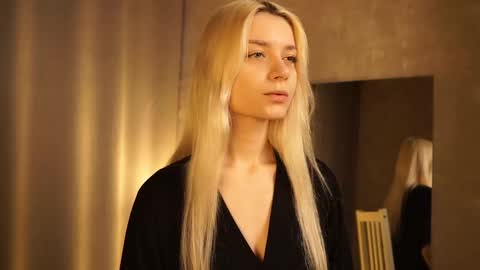 Cassie online show from 03-08-25, 02:51