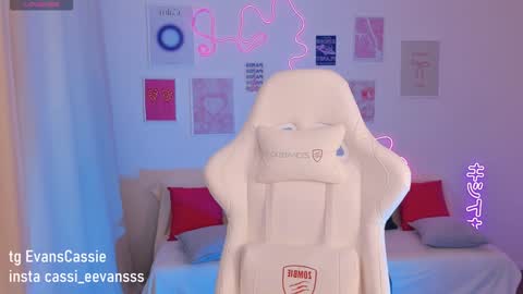 Cassie online show from 01-18-25, 03:31