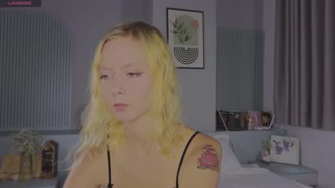 Cassie online show from 11-16-25, 04:40