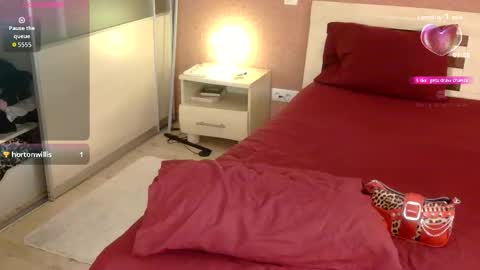 Cassie online show from 09-19-25, 04:29