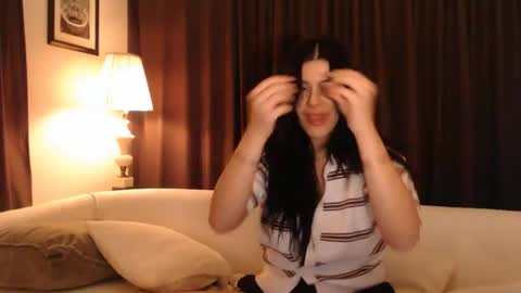 cassiealvarez online show from 06-19-26, 01:32