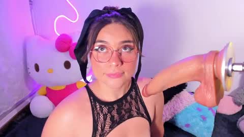 Snapshot of cassiebigass_ chatting on 05-15-26, 10:50 Bela igzaii9r online show from 05-15-26, 10:50
