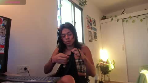 Snapshot of cassiecol chatting on 12-14-24, 10:07 cASSie online show from 12-14-24, 10:07