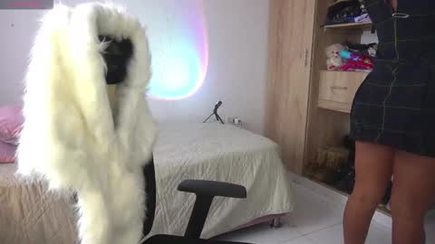 Snapshot of cassiecol chatting on 10-13-25, 04:51 cASSie online show from 10-13-25, 04:51