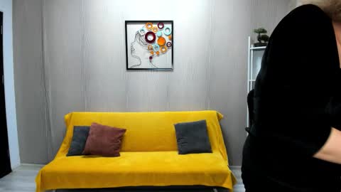 CassieJonas online show from 10-16-25, 03:18