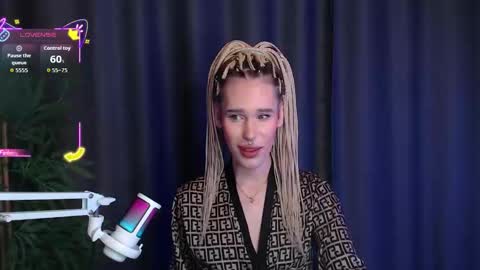 Cassie online show from 12-15-25, 05:55