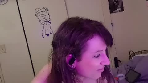Cassiemichelle online show from 04-06-26, 04:46