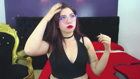 Snapshot of cassierosse_ chatting on 03-18-26, 01:47 CassieRosse online show from 03-18-26, 01:47