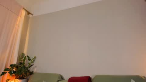  cassandra  online show from 02-20-26, 02:41