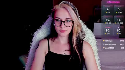 Snapshot of cassy_moore chatting on 12-08-24, 10:25 Ellie online show from 12-08-24, 10:25