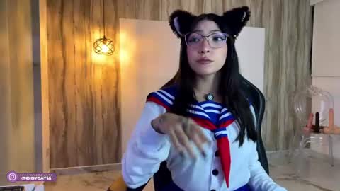 Snapshot of cat_didy chatting on 06-22-26, 11:57 Didy online show from 06-22-26, 11:57