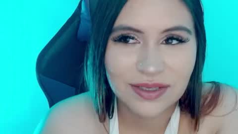 Snapshot of cata__gutierrez_ chatting on 07-17-26, 04:30 Cata online show from 07-17-26, 04:30