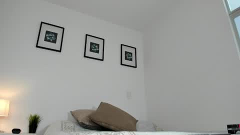    online show from 05-21-26, 04:47