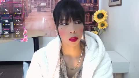 Queen Catalella online show from 10-23-25, 03:28