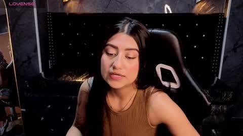 catalella_little_b online show from 06-06-26, 07:51