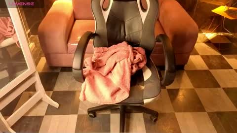 catalella_little_b online show from 07-25-26, 12:58