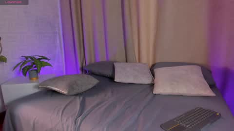 catalella_rouse online show from 04-21-26, 08:34