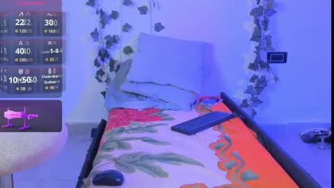 cataleya19__ online show from 10-18-25, 09:54