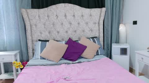 Snapshot of cataleya_divine chatting on 01-13-25, 07:10 Cata Prins online show from 01-13-25, 07:10
