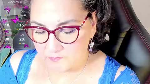 cataleya  online show from 10-20-25, 04:13