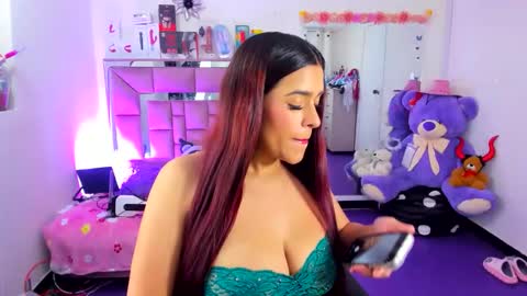 Snapshot of cataleyahot_132 chatting on 04-11-26, 04:28 cataleya online show from 04-11-26, 04:28