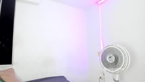 celiscatalina instagram online show from 11-06-25, 11:04