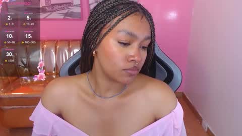 Snapshot of catalina25_t chatting on 12-22-25, 08:06 catalina25_t online show from 12-22-25, 08:06