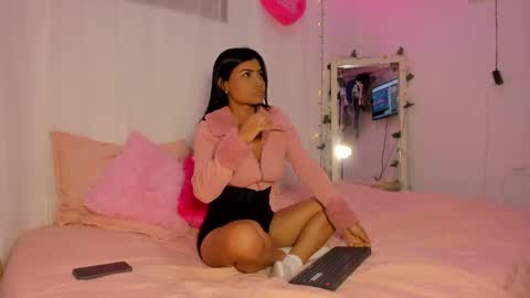 Cata y Roger online show from 01-23-25, 05:31