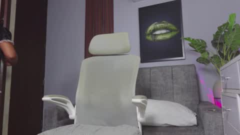 catalina_goddess online show from 06-20-26, 03:53