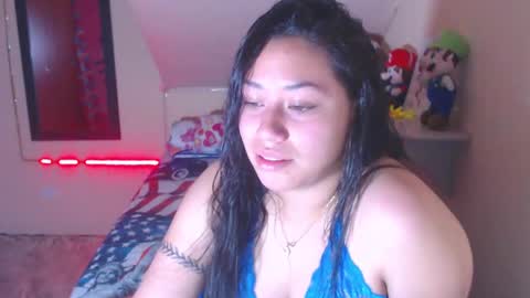 Snapshot of catalina_saenz19 chatting on 09-16-25, 12:22 Catalina Saenz online show from 09-16-25, 12:22
