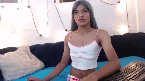 Snapshot of catalina_skinny1 chatting on 06-18-26, 07:18 catalina online show from 06-18-26, 07:18