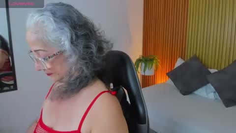 C A T A L I N A online show from 06-24-26, 07:02