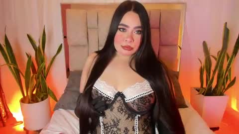 Snapshot of catalinareyezx chatting on 05-29-26, 07:28 Cata online show from 05-29-26, 07:28