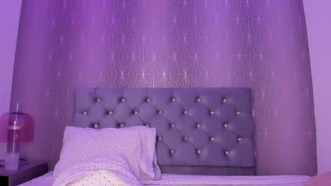 Catalina Ruiz online show from 04-16-26, 09:39