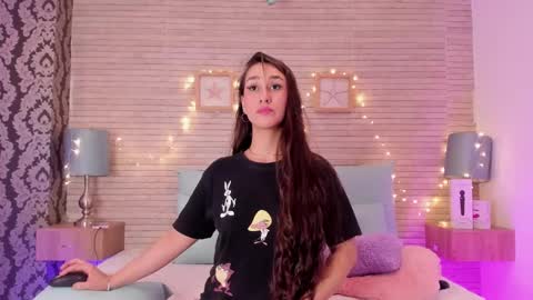 CatalinnaThompson online show from 12-29-24, 06:05