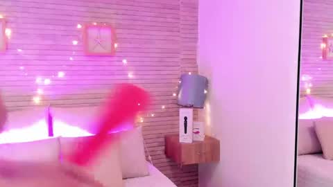 CatalinnaThompson online show from 03-08-25, 12:09